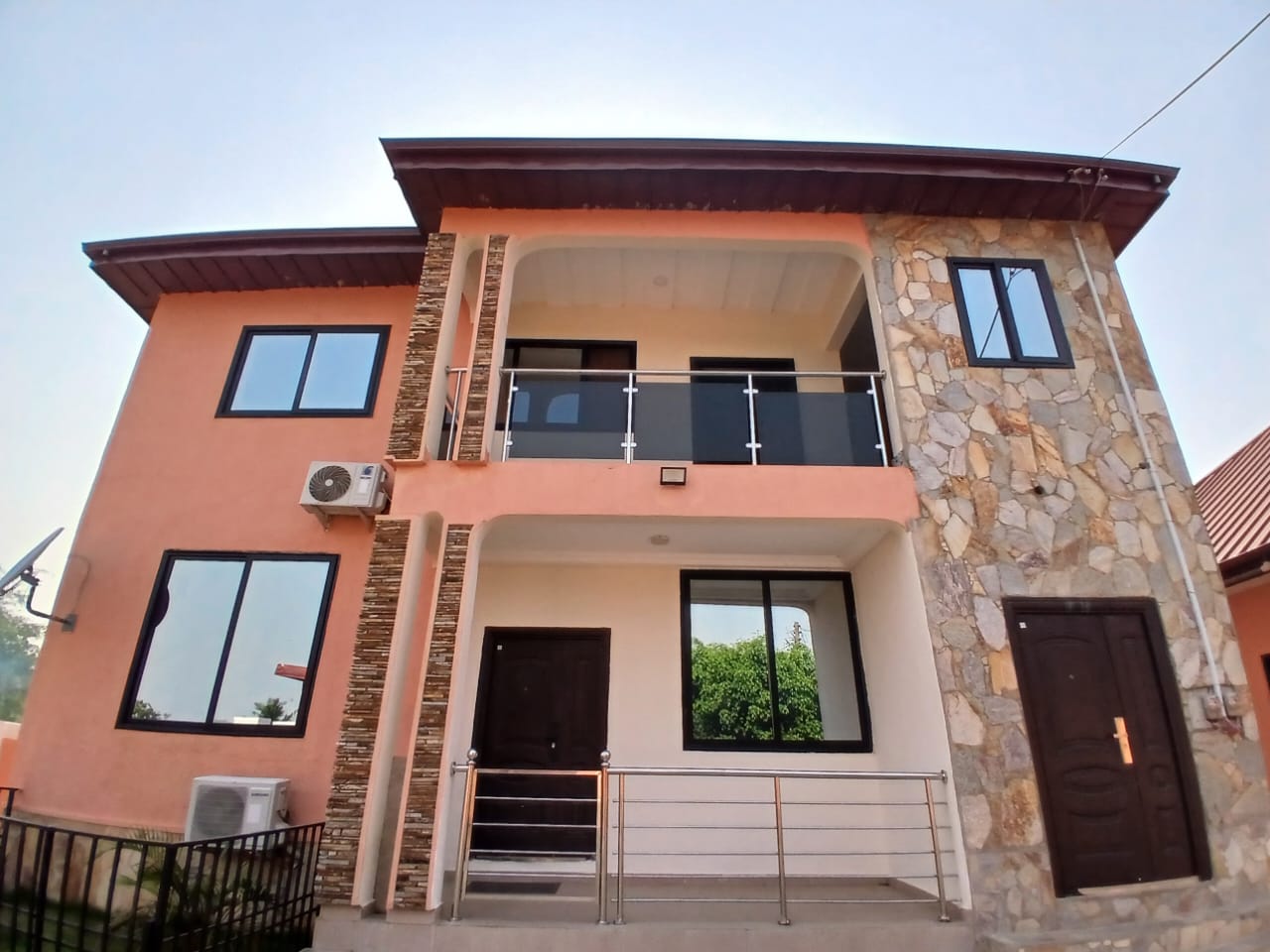 Fully Furnished Executive 2 Bedroom Self Contained